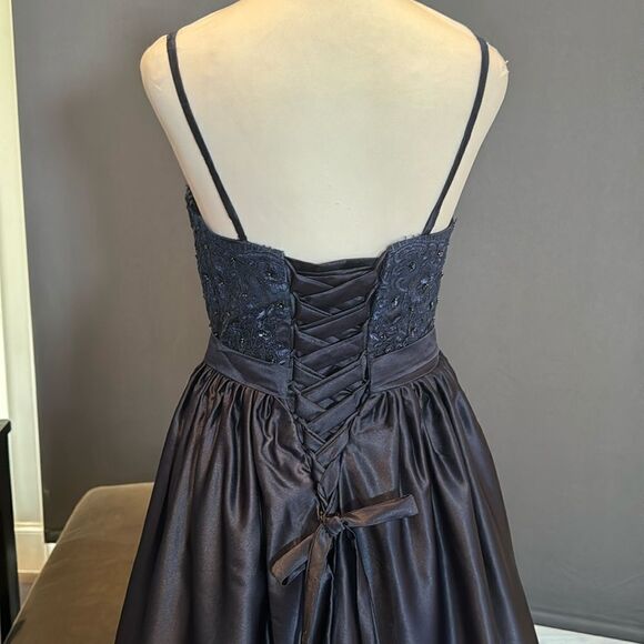 Women’s Blue Full Length Satin Lace Appliqué Party Prom Formal Dress Size 2 NWOT - Picture 6 of 11